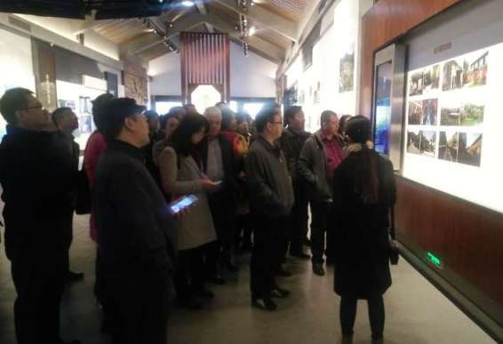 9ead5ed.jpg 9ead5ed.jpg