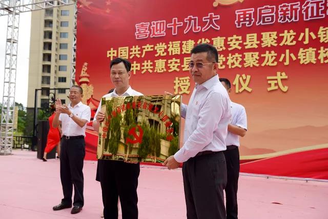 216a4a4.jpg 216a4a4.jpg