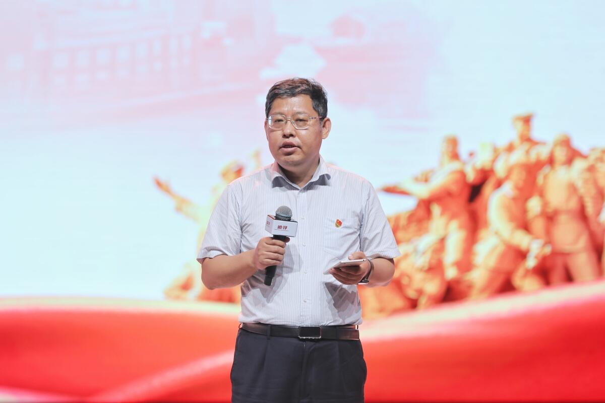 中央黨史和文獻研究室第七研究部副主任、一級巡視員 劉榮剛.jpg